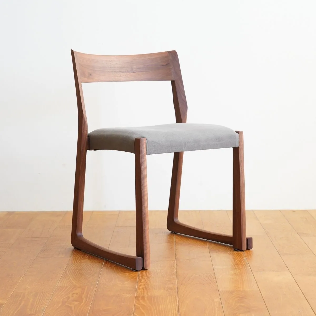 【アウトレット】RITO Side Chair / WN 生地:ヴィンテージキャンバス/ブラウン
