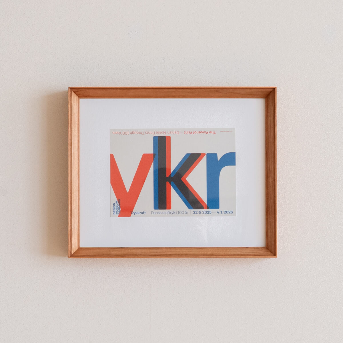 旅先で出会った北欧のアートを額装しました