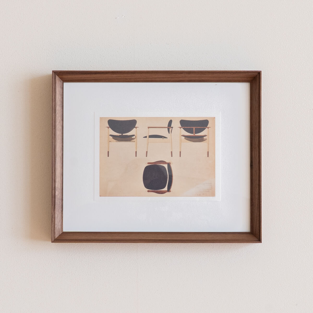 旅先で出会った北欧のアートを額装しました