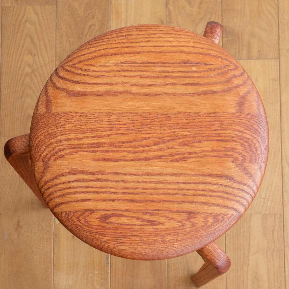 【アウトレット】LISCIO Stool 柿渋染 (3本脚スツール)　103