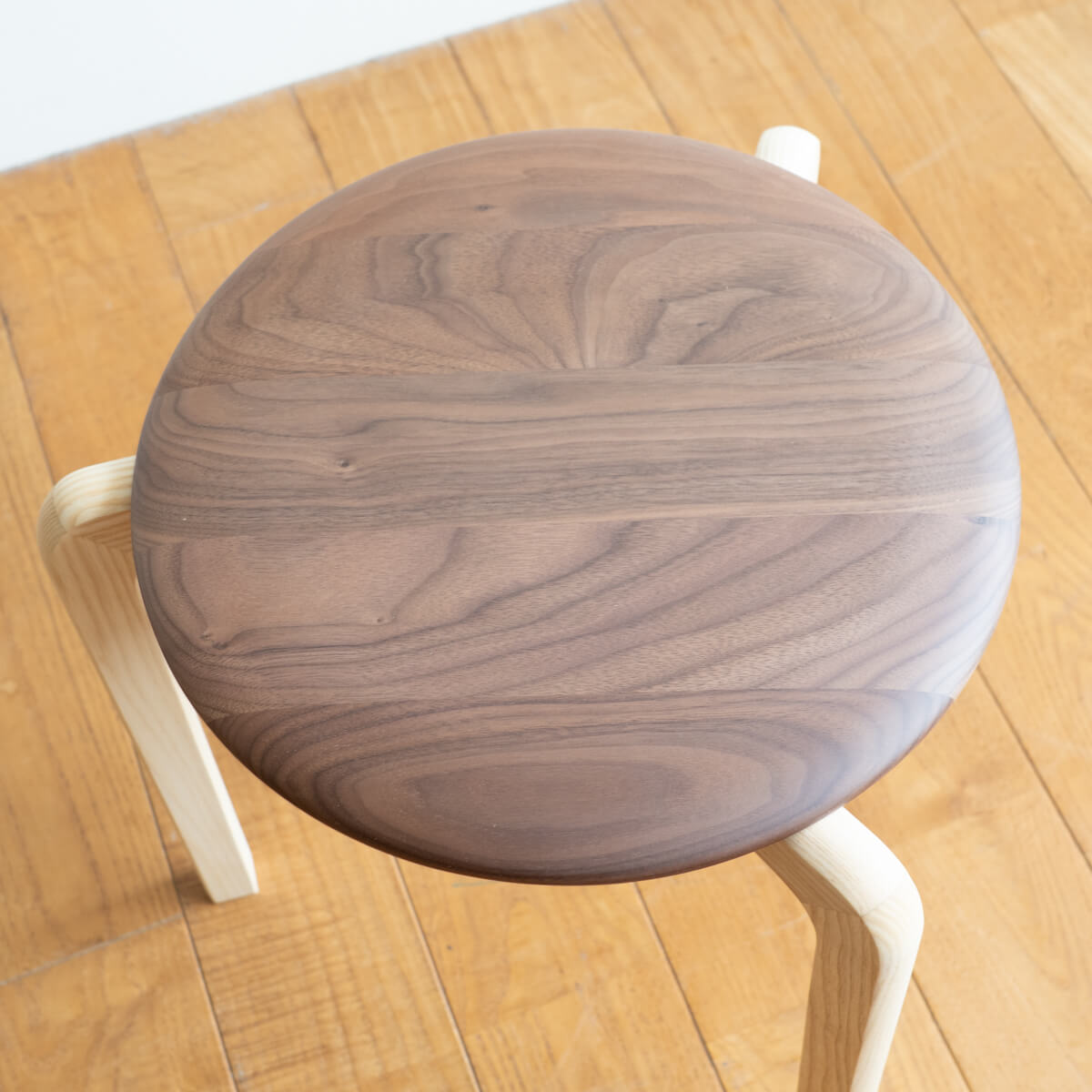 【アウトレット】LISCIO Stool 3本脚OAK×WA