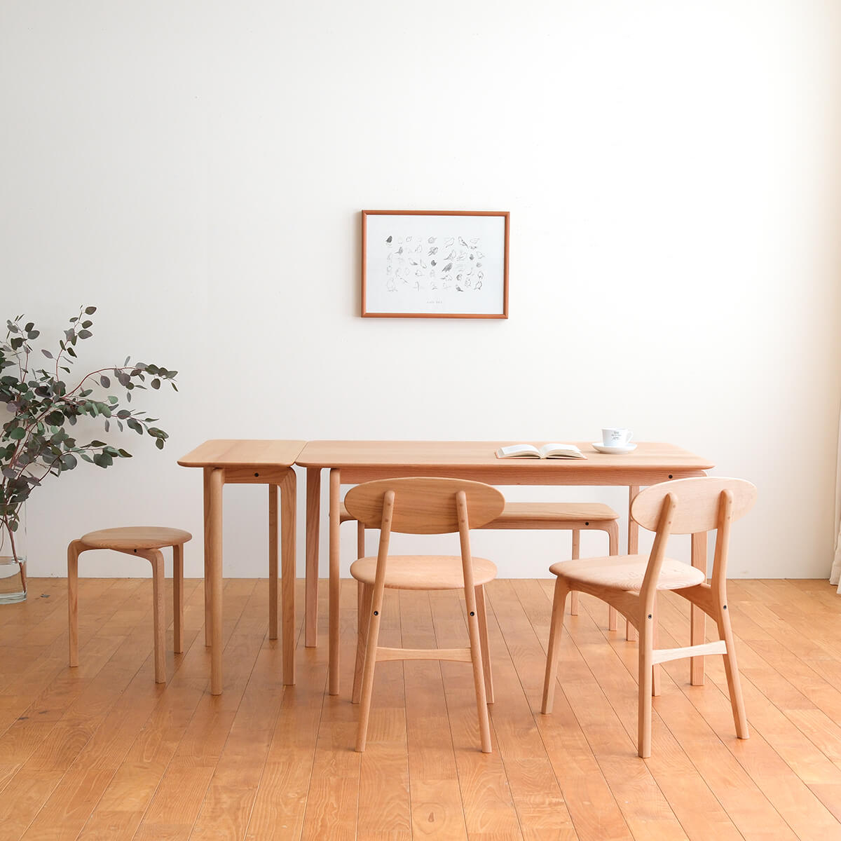 大人数が集まる年末年始に。ずっと愛せる無垢のダイニング